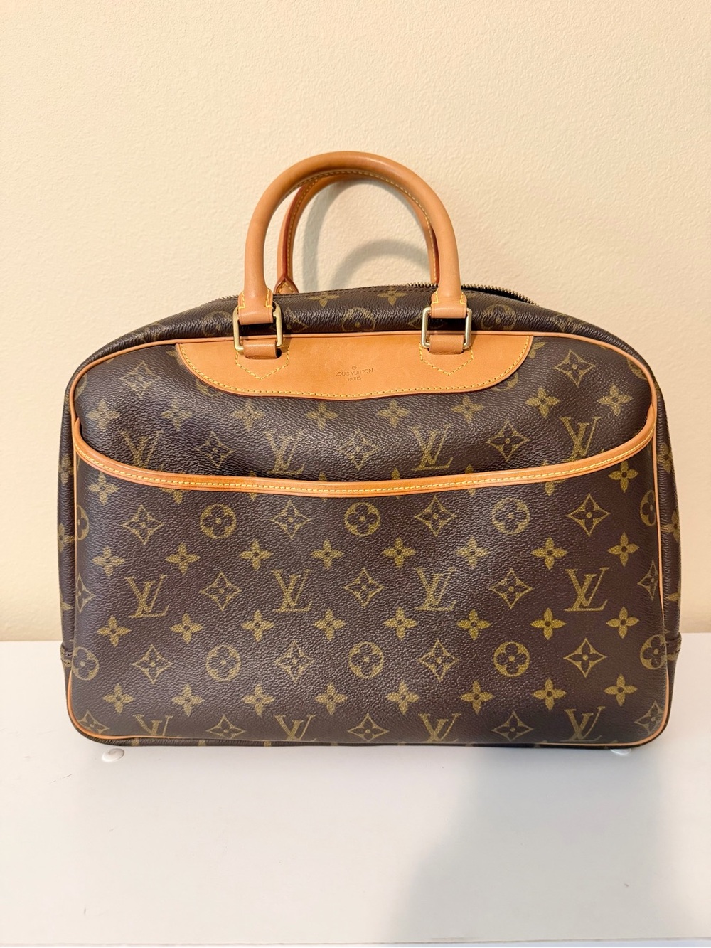 Louis Vuitton Deauville Handbag Monogram Canvas  travel bag